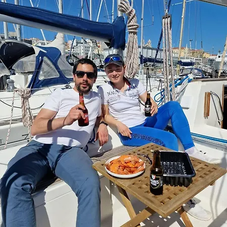 Apartment Be Local - Sleep Aboard The Santa Maria Sailing Boat In *