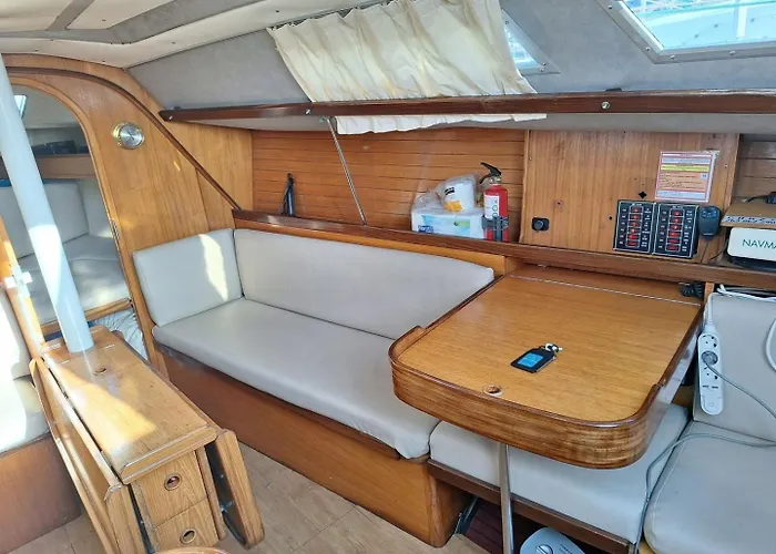 Sleep Aboard A Sailing Boat In Lejlighed Lisboa
