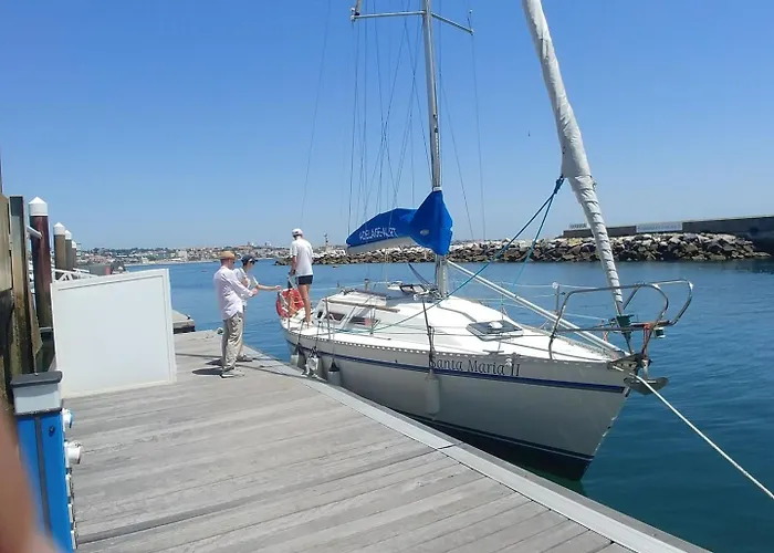 Sleep Aboard A Sailing Boat In Lejlighed