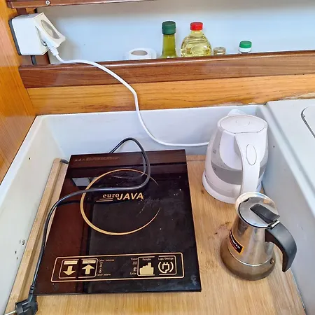 Sleep Aboard A Sailing Boat In * Lisbon