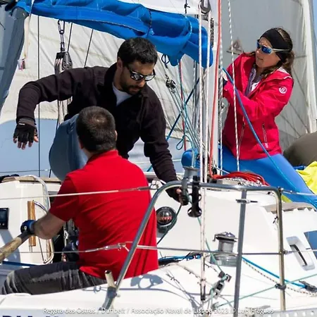 Sleep Aboard A Sailing Boat In Lissabon