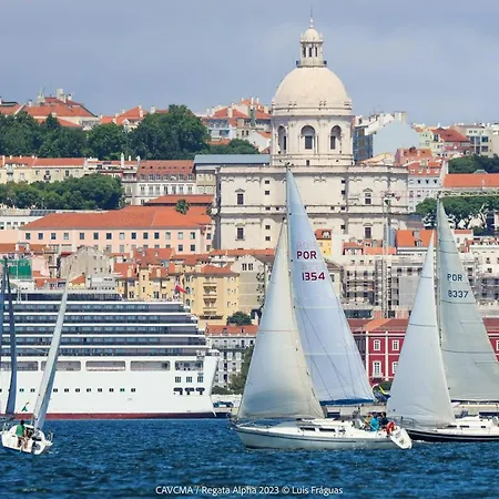 Διαμέρισμα Sleep Aboard A Sailing Boat In Lisboa