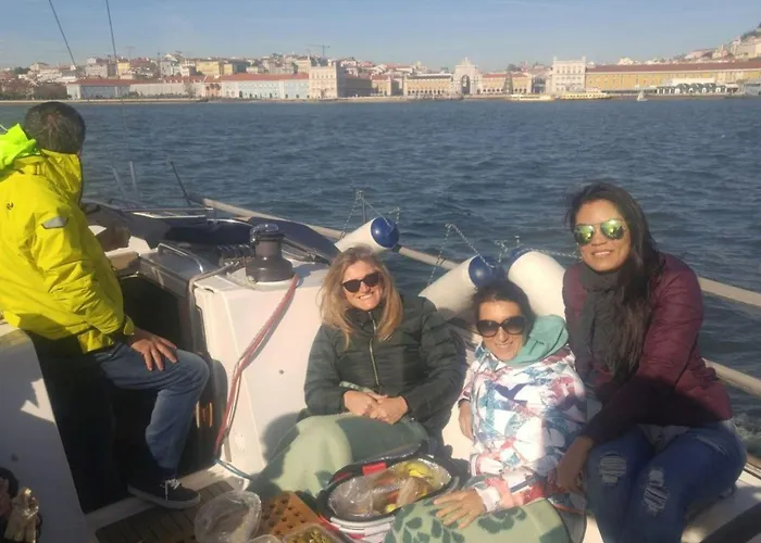 Daire Sleep Aboard A Sailing Boat In